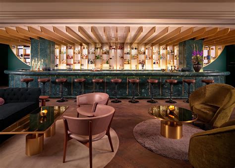Bars & Lounges .